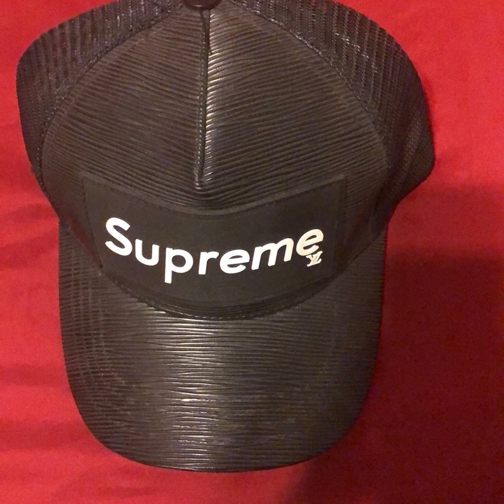 DESIGNER SNAPBACK!!!